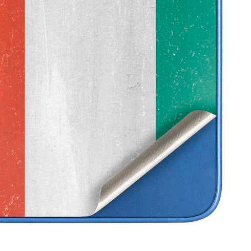 Kuwait Flag Distressed Moto G Play 4G (2024) Skin